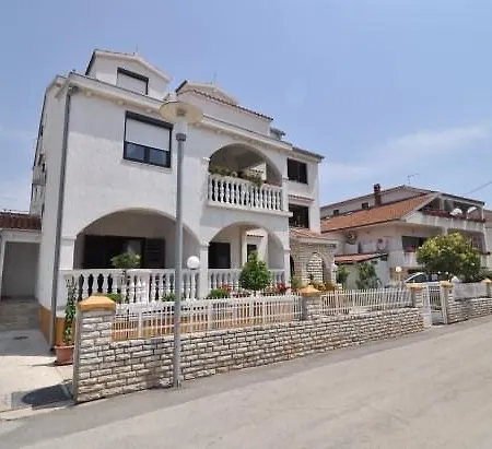 6 Apartamento