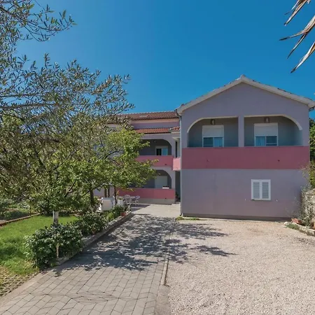 アパート 6 ザダル